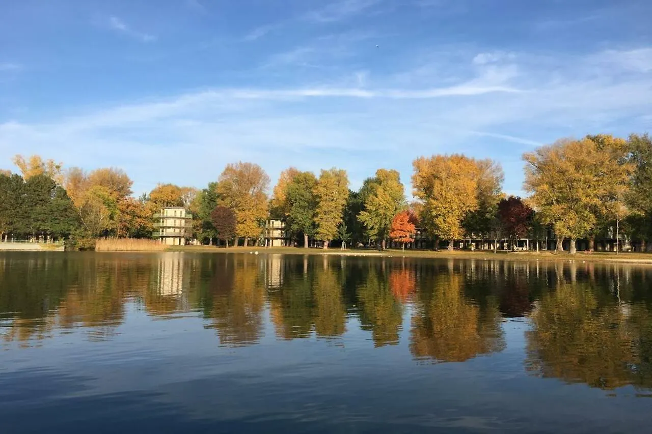 Ajo Apartments - Alte Donau Garden Flat - Self-Check-In Vienna