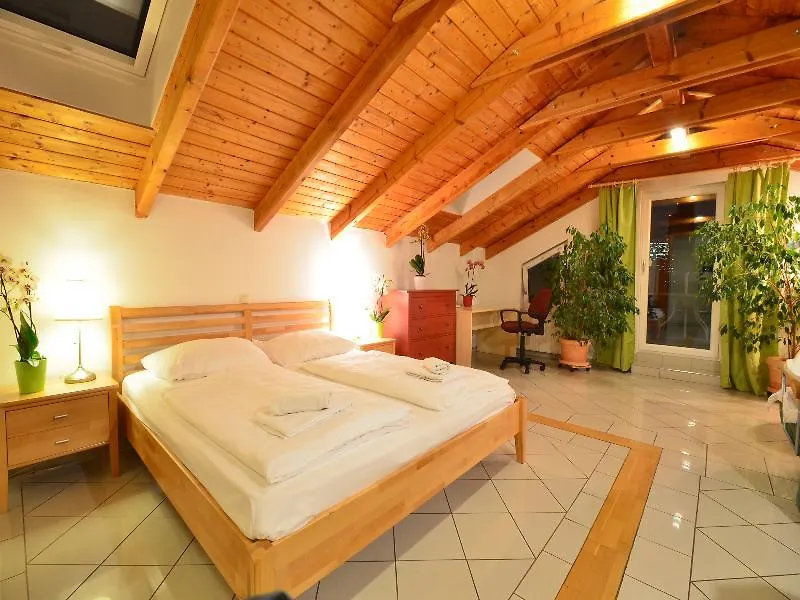 Ajo Vienna Garden - Contactless Check-In Apartment 0*,