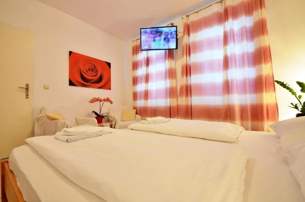 Ferienwohnung AJO Vienna Garden - Contactless Check-in 0*,  Österreich