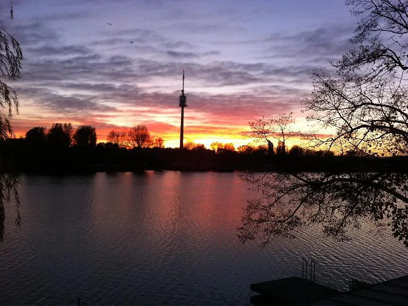 Ajo Apartments - Alte Donau Garden Flat - Self-Check-In Viena